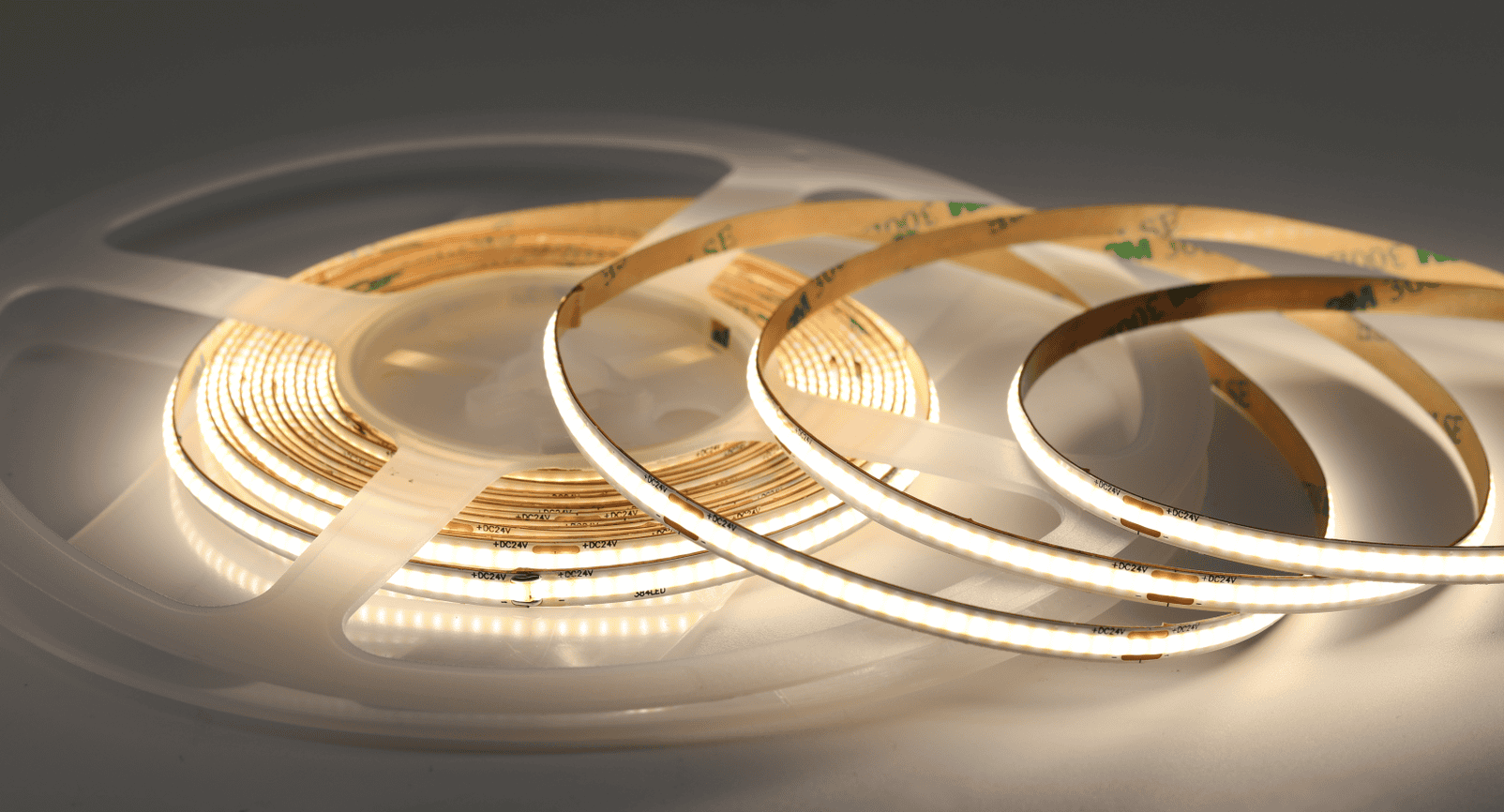 哪款灯带亮度更高？